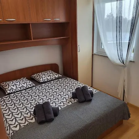 Apartma Dolores 보드냔